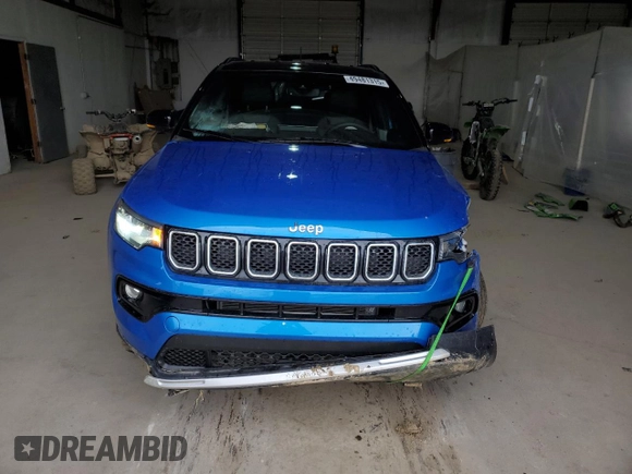 2023 Jeep Compass (RED) Edition z VIN 3C4NJDCN6PT568252, wystawiony jako Copart lot #49481315 z przebiegiem 17 618 mil mil oraz Szkoda całkowita • Salvage title. Historia ofert i sprzedaży dostępna na DreamBid. Obrazek 5.