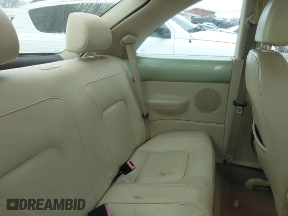 2007 Volkswagen Beetle z VIN 3VWRW31C17M517442, wystawiony jako IAAI lot #41835962 z przebiegiem 159 668 mil mil oraz . Historia ofert i sprzedaży dostępna na DreamBid. Obrazek 8.