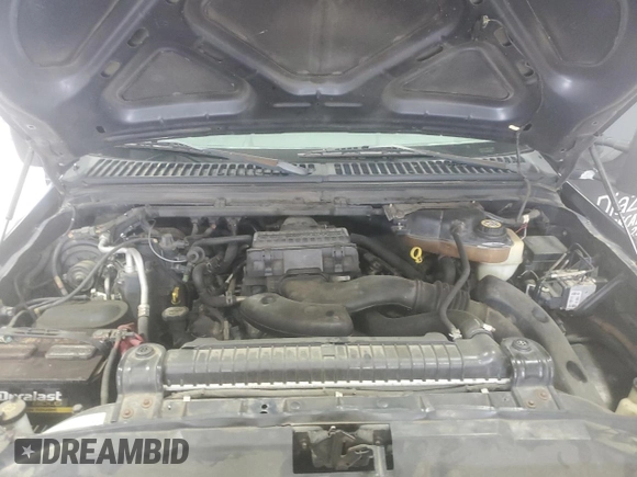 2005 Ford F-250 XL with VIN 1FTSW21545EC81128, listed as a Copart auction lot 56882565 with 271,960 mi miles and Salvage title. Bid and sale history available at DreamBid. Image 11.