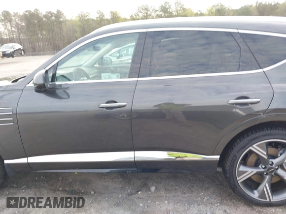 2025 Genesis GV80 z VIN KMUHCESB8SU253890, wystawiony jako IAAI lot #41908410 z przebiegiem 5 617 mil mil oraz . Historia ofert i sprzedaży dostępna na DreamBid. Obrazek 14.