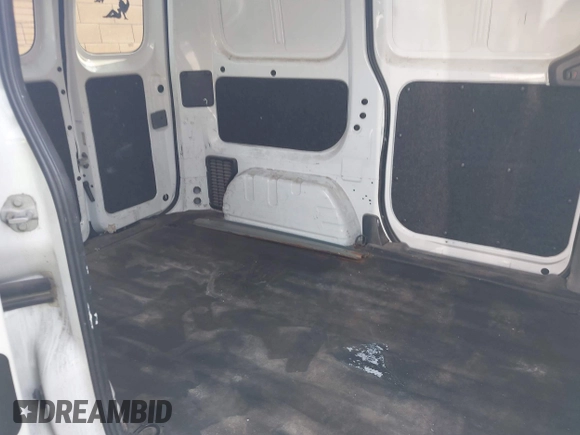 2015 Chevrolet City Express Cargo LS z VIN 3N63M0YN6FK693415, wystawiony jako IAAI lot #42026961 z przebiegiem 195 485 mil mil oraz . Historia ofert i sprzedaży dostępna na DreamBid. Obrazek 8.