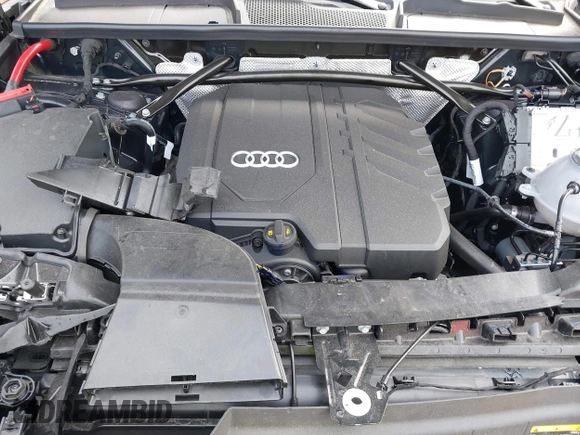 2025 Audi Q5 S line Premium Plus with VIN WA1EAAFY2S2035114, listed as a IAAI auction lot 42001102 with 778 mi miles and . Bid and sale history available at DreamBid. Image 10.