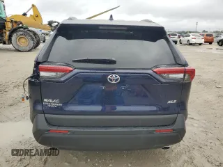 2025 Toyota RAV4 XLE with VIN 2T3W1RFV3SW371411, listed as a Copart auction lot 48371405 with 309 mi miles and Salvage Title. Bid and sale history available at carsss.com. Image 6.
