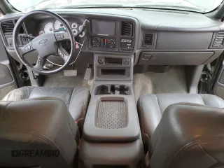 2003 Chevrolet Silverado SS z VIN 2GCEK19N931307065, wystawiony jako Copart lot #43430475 z przebiegiem 167 971 mil mil oraz Czysty tytuł • Clean title. Historia ofert i sprzedaży dostępna na DreamBid. Obrazek 8.