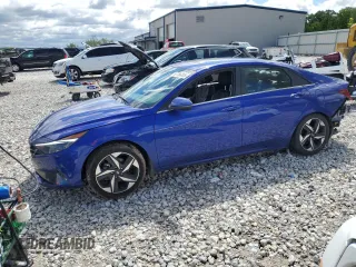 2023 Hyundai Elantra Limited z VIN KMHLN4AJ8PU061673, wystawiony jako Copart lot #57756205 z przebiegiem 40 103 mil mil oraz Nie do naprawy • Non repairable. Historia ofert i sprzedaży dostępna na DreamBid. Obrazek 1.