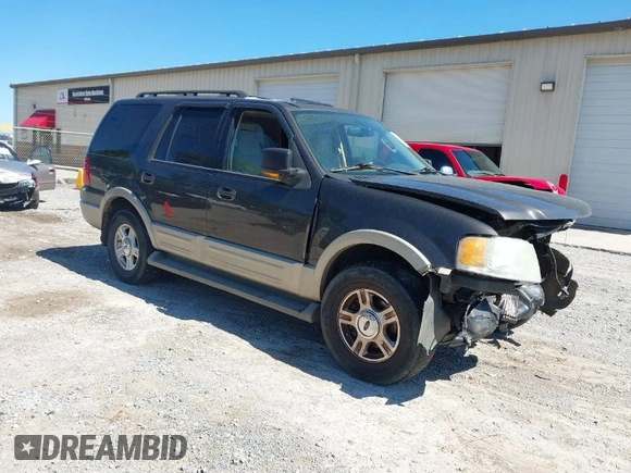 2006 Ford Expedition Eddie Bauer with VIN 1FMFU17556LA19216, listed as a IAAI auction lot 41813546 with 240,884 mi miles. Bid and sale history available at carsss.com. Image 1.