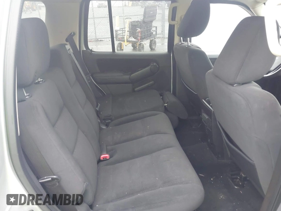 2010 Ford Explorer z VIN 1FMEU7D87AUA69194, wystawiony jako IAAI lot #42521246 z przebiegiem 161 667 mil mil oraz . Historia ofert i sprzedaży dostępna na DreamBid. Obrazek 8.