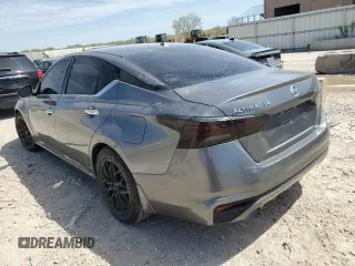 2019 Nissan Altima 2.5 SV with VIN 1N4BL4DV3KC111209, listed as a Copart auction lot 53860235 with 128,037 mi miles and Clean Title. Bid and sale history available at carsss.com. Image 2.