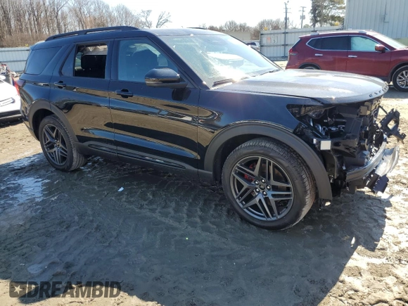 2025 Ford Explorer ST with VIN 1FMWK8GC5SGA97088, listed as a Copart auction lot 45224965 with 625 mi miles and Salvage Title. Bid and sale history available at carsss.com. Image 4.