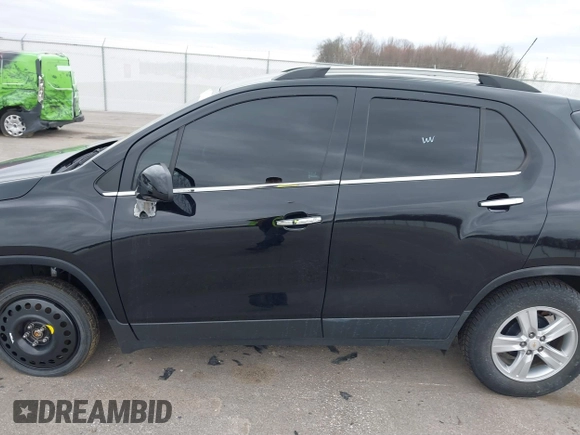 2020 Chevrolet Trax LT with VIN KL7CJLSBXLB003682, listed as a IAAI auction lot 41841753 with 114,624 mi miles and . Bid and sale history available at DreamBid. Image 15.