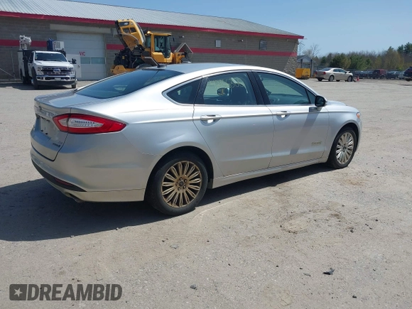 2013 Ford Fusion SE Hybrid with VIN 3FA6P0LU7DR196888, listed as a IAAI auction lot 42156366 with 393,358 mi miles. Bid and sale history available at carsss.com. Image 4.