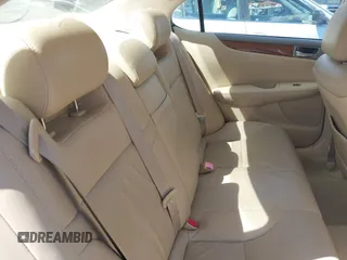 2005 Lexus ES 330 with VIN JTHBA30G755060211, listed as a IAAI auction lot 41819590 with 140,679 mi miles. Bid and sale history available at carsss.com. Image 8.