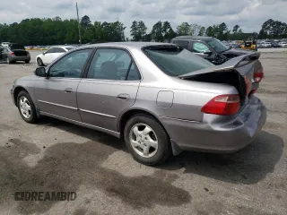 2000 Honda Accord EX z VIN 1HGCG5656YA060963, wystawiony jako Copart lot #54715235 z przebiegiem 266 918 mil mil oraz Szkoda całkowita • Salvage title. Historia ofert i sprzedaży dostępna na DreamBid. Obrazek 2.