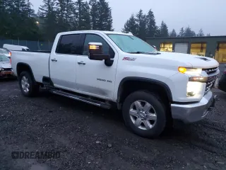 2020 Chevrolet Silverado 3500HD LTZ with VIN 1GC4YUEY0LF201236, listed as a Copart auction lot 83743124 with 116,590 mi miles and Salvage Title. Bid and sale history available at DreamBid. Image 4.