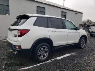 2022 Honda Passport TrailSport z VIN 5FNYF8H67NB017914, wystawiony jako Copart lot #43468345 z przebiegiem 35 560 mil mil oraz Szkoda całkowita • Salvage title. Historia ofert i sprzedaży dostępna na DreamBid. Obrazek 3.
