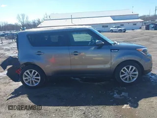 2018 Kia Soul + with VIN KNDJP3A5XJ7535373, listed as a IAAI auction lot 41826774 with 90,745 mi miles and . Bid and sale history available at DreamBid. Image 13.