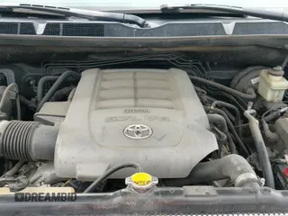 2007 Toyota Tundra SR5 z VIN 5TFRV54157X025180, wystawiony jako IAAI lot #42928268 z przebiegiem 210 807 mil mil oraz . Historia ofert i sprzedaży dostępna na DreamBid. Obrazek 18.
