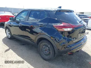 2022 Nissan Kicks S with VIN 3N1CP5BV3NL514002, listed as a IAAI auction lot 41824220 with 57,881 mi miles. Bid and sale history available at carsss.com. Image 3.