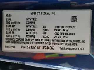 2020 Tesla Model 3 Standard Range Plus z VIN 5YJ3E1EA1LF744069, wystawiony jako Copart lot #53437085 z przebiegiem 121 845 mil mil oraz Szkoda całkowita • Salvage title. Historia ofert i sprzedaży dostępna na DreamBid. Obrazek 12.