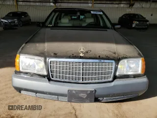 1994 Mercedes-Benz S with VIN WDBGA51E9RA172939, listed as a Copart auction lot 82686494 with 86,315 mi miles and Clean Title. Bid and sale history available at DreamBid. Image 5.