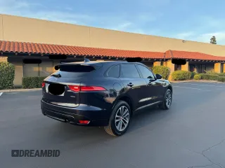 2018 Jaguar F-Pace 25t Premium с VIN SADCJ2FXXJA252431, выставлен на аукционе Copart как лот 62039175 с пробегом 50 286 миль миль и Списание • Salvage title. История ставок и продаж доступна на DreamBid. Изображение 4.