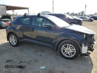 2021 Toyota C-HR LE z VIN JTNKHMBX0M1096503, wystawiony jako Copart lot #55501725 z przebiegiem 29 774 mil mil oraz Szkoda całkowita • Salvage title. Historia ofert i sprzedaży dostępna na DreamBid. Obrazek 4.