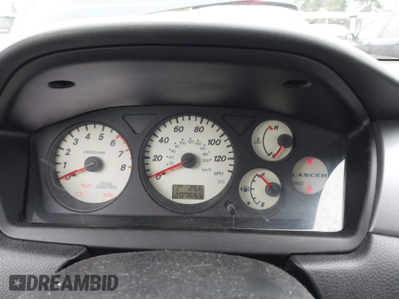 2002 Mitsubishi Lancer OZ-Rally z VIN JA3AJ86EX2U059845, wystawiony jako IAAI lot #42371709 z przebiegiem 207 665 mil mil oraz . Historia ofert i sprzedaży dostępna na DreamBid. Obrazek 7.
