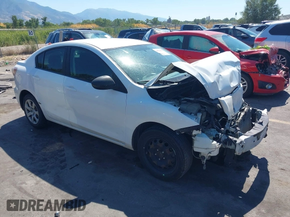 2013 Mazda 3 i Sport with VIN JM1BL1U7XD1853390, listed as a IAAI auction lot 40338476 with 218,049 mi miles and . Bid and sale history available at carsss.com. Image 1.