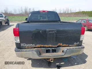 2010 Toyota Tundra 4WD Truck with VIN 5TFUM5F14AX015516, listed as a IAAI auction lot 42118639 with 204,489 mi miles. Bid and sale history available at carsss.com. Image 16.