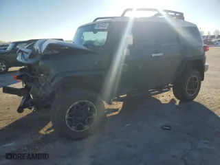 2011 Toyota FJ Cruiser with VIN JTEBU4BF2BK100609, listed as a Copart auction lot 88674455 with 0 mi miles and Salvage Title. Bid and sale history available at carsss.com. Image 1.