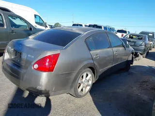 2006 Nissan Maxima 3.5 SE with VIN 1N4BA41E46C841534, listed as a IAAI auction lot 41698242 with 203,574 mi miles. Bid and sale history available at carsss.com. Image 4.
