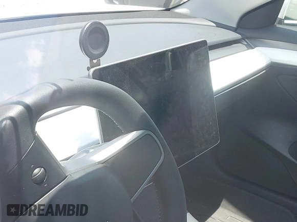 2023 Tesla Model 3 с VIN 5YJ3E1EA0PF483099, выставлен на аукционе IAAI как лот 42545197 с пробегом 72 592 миль миль и . История ставок и продаж доступна на DreamBid. Изображение 17.