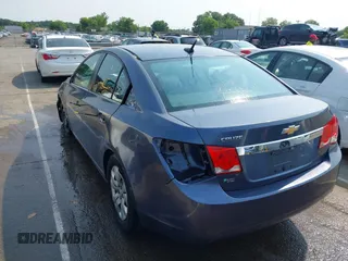 2014 Chevrolet Cruze LS z VIN 1G1PA5SG1E7203604, wystawiony jako IAAI lot #42381528 z przebiegiem 83 079 mil mil oraz . Historia ofert i sprzedaży dostępna na DreamBid. Obrazek 3.
