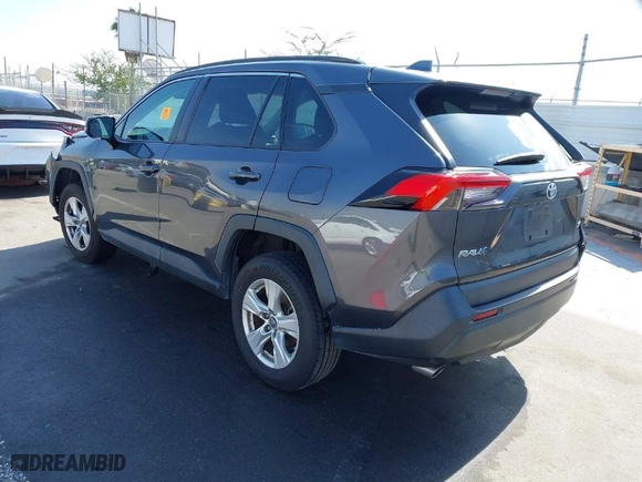 2019 Toyota RAV4 XLE with VIN 2T3W1RFV8KW049489, listed as a IAAI auction lot 41620856 with NaN miles. Bid and sale history available at carsss.com. Image 3.