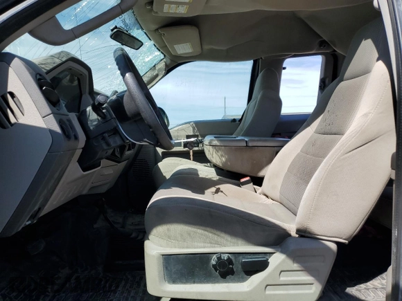 2008 Ford Super Duty F-250 SRW XL with VIN 1FTSX21558ED37188, listed as a Copart auction lot 53233185 with 69,842 mi miles and Salvage Title. Bid and sale history available at carsss.com. Image 7.