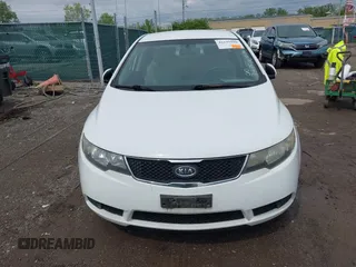 2010 Kia Forte EX z VIN KNAFU4A22A5292290, wystawiony jako IAAI lot #42195990 z przebiegiem 81 220 mil mil oraz . Historia ofert i sprzedaży dostępna na DreamBid. Obrazek 12.