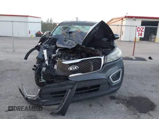 2018 Kia Sorento LX with VIN 5XYPG4A38JG400913, listed as a IAAI auction lot 41552120 with 94,637 mi miles. Bid and sale history available at carsss.com. Image 13.