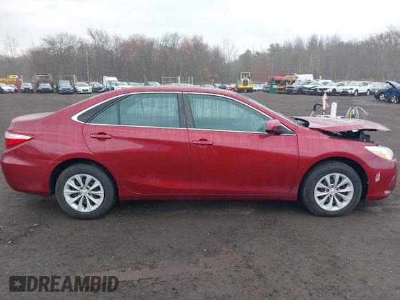 2015 Toyota Camry XLE with VIN 4T1BF1FK8FU983576, listed as a IAAI auction lot 41910503 with 62,941 mi miles. Bid and sale history available at carsss.com. Image 13.