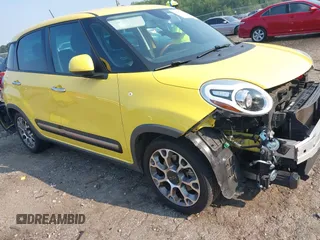 2014 FIAT 500L Trekking z VIN ZFBCFADH6EZ021166, wystawiony jako IAAI lot #42392165 z przebiegiem 96 035 mil mil oraz . Historia ofert i sprzedaży dostępna na DreamBid. Obrazek 1.