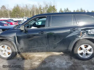 2021 Toyota Highlander L with VIN 5TDBZRBH0MS090789, listed as a IAAI auction lot 41623255 with 1 mi miles. Bid and sale history available at carsss.com. Image 14.