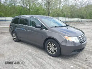 2013 Honda Odyssey EX-L with VIN 5FNRL5H67DB009743, listed as a Copart auction lot 55881595 with 232,658 mi miles and Clean Title. Bid and sale history available at DreamBid. Image 4.