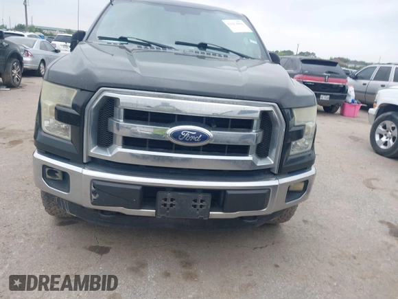 2015 Ford F-150 XLT with VIN 1FTEW1EG4FKD11928, listed as a IAAI auction lot 41912864 with 270,804 mi miles. Bid and sale history available at carsss.com. Image 6.
