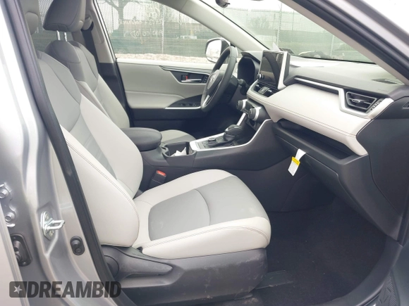 2024 Toyota RAV4 Hybrid XLE Premium with VIN JTMB6RFV0RD140022, listed as a IAAI auction lot 41779613 with 923 mi miles. Bid and sale history available at carsss.com. Image 5.