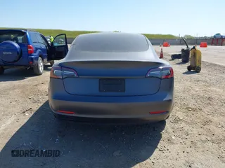 2023 Tesla Model 3 z VIN 5YJ3E1EA2PF404614, wystawiony jako IAAI lot #42009539 z przebiegiem 22 105 mil mil oraz . Historia ofert i sprzedaży dostępna na DreamBid. Obrazek 15.