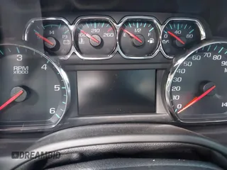 2017 Chevrolet Suburban LT z VIN 1GNSKHKC6HR246168, wystawiony jako IAAI lot #42150327 z przebiegiem Nie podano mil oraz . Historia ofert i sprzedaży dostępna na DreamBid. Obrazek 16.