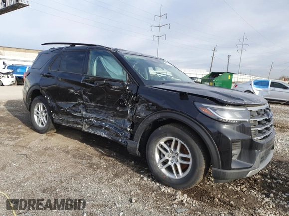 2025 Ford Explorer Active with VIN 1FMUK8DH8SGA18259, listed as a Copart auction lot 50043195 with 1,267 mi miles and Salvage Title. Bid and sale history available at carsss.com. Image 4.