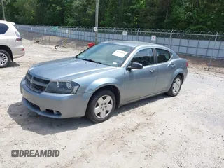 2010 Dodge Avenger SXT z VIN 1B3CC4FB9AN130370, wystawiony jako IAAI lot #42338013 z przebiegiem 296 318 mil mil oraz . Historia ofert i sprzedaży dostępna na DreamBid. Obrazek 2.