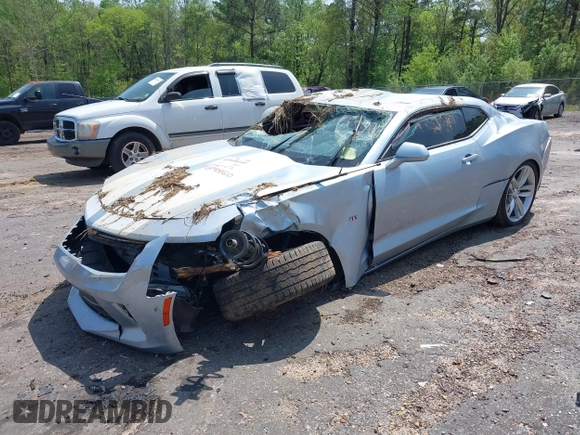 2018 Chevrolet Camaro 1LT z VIN 1G1FB1RS9J0111669, wystawiony jako IAAI lot #41898160 z przebiegiem Nie podano mil oraz . Historia ofert i sprzedaży dostępna na DreamBid. Obrazek 2.