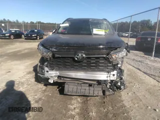 2021 Toyota RAV4 XLE with VIN 2T3W1RFV7MW114464, listed as a IAAI auction lot 40961039 with 41,922 mi miles. Bid and sale history available at carsss.com. Image 12.