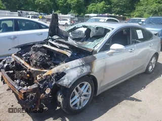 2013 Ford Fusion SE with VIN 3FA6P0HR7DR299667, listed as a IAAI auction lot 42422027 with Not provided miles and . Bid and sale history available at DreamBid. Image 2.